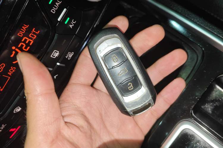 Used Geely Auto Emgrand GT 2015 1.8T Premium Model