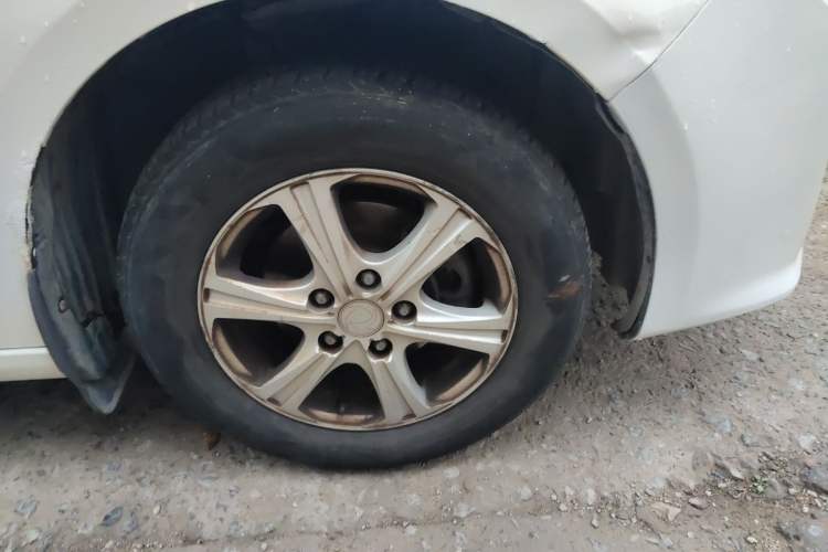 Used FORTHING Joyear S50 2014 1.5L Manual Luxury Model Right Front Wheel Hub