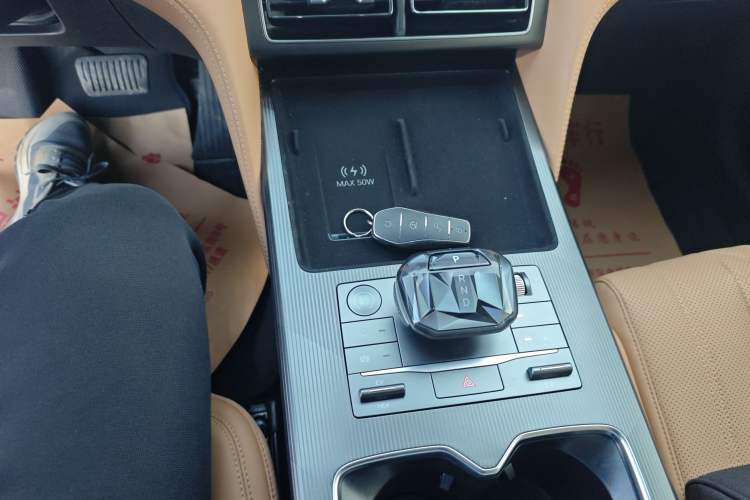 Used BYD Song L DM-i 2024 160km Beyond Edition
