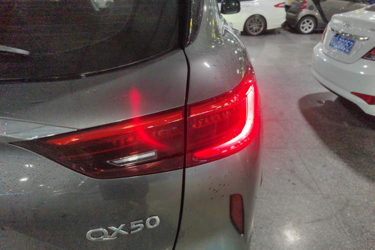 Used Infiniti QX50 2020 2.0T All-Wheel-Drive Elite Version