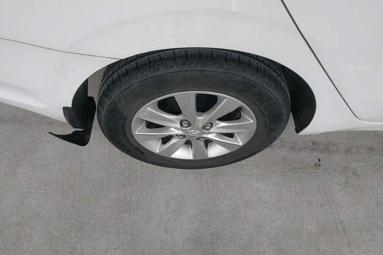 Used Hyundai Verna (older generation) 2017 1.4L Manual Refreshed Version China VI Standard
