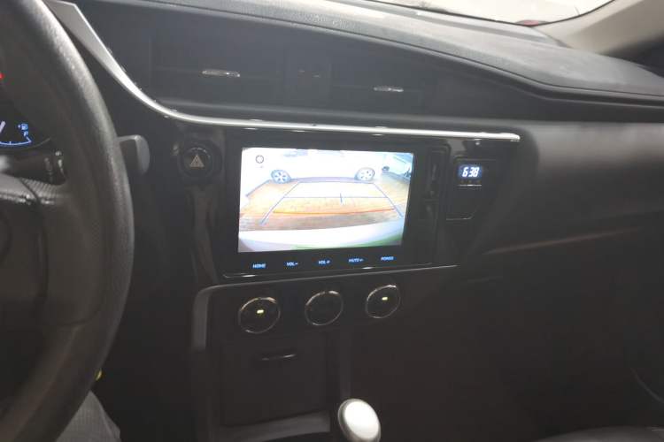 Used Toyota Corolla 2017 Revised Version 1.2T S-CVT GL-i Audio And AC Panel