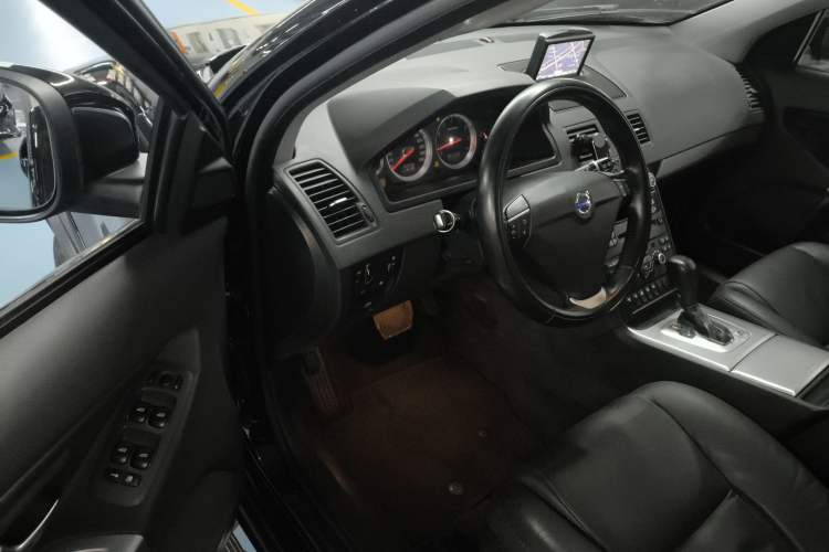 Used Volvo XC Classic 2014 T5 Luxury Edition
