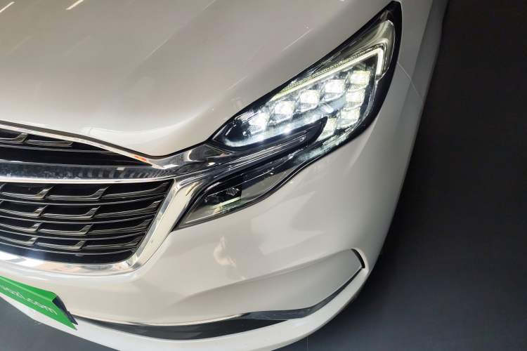 Used Buick GL8 2021 ES Landtrek 653T Comfort Edition
