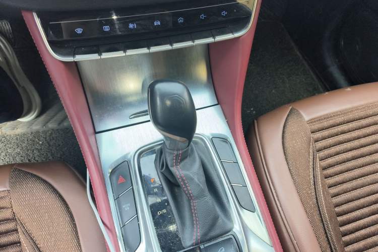 Used MG HS 2019 20T Automatic Two-Wheel Drive Trophy Super Sport Version China VI Standard
