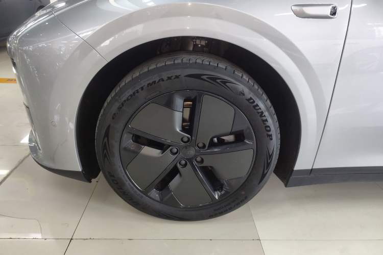 Used Li Auto Li Auto i6 2025 Model Two-Wheel-Drive Standard Type