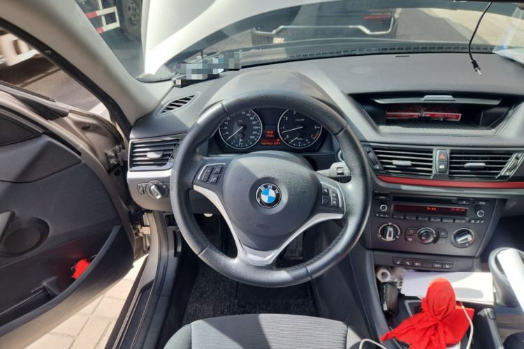 Used BMW X1 2015 sDrive18i Fashion Upgrade Edition
