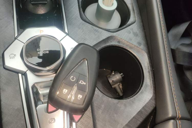 Used CHANGAN UNI-V 2023 1.5T Prestige Model Vehicle Key