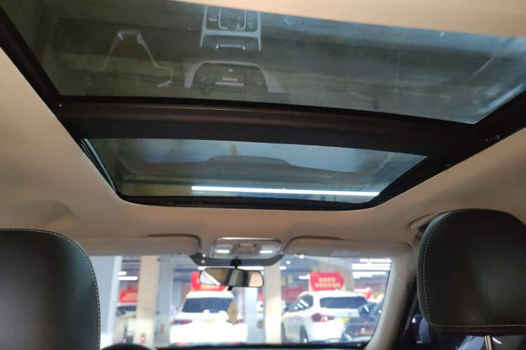 Used Geely Auto Emgrand X7 Sport 2020 1.8TD DCT Two-Wheel Drive Smart Connect 4G-Enabled Version