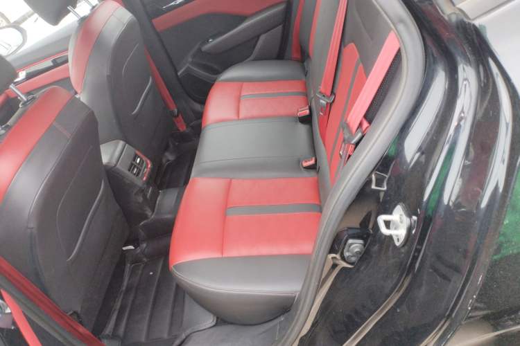 Used Dongfeng Aeolus Yixuan 2021 230T Automatic Zuiying Knight Edition Left Rear Seat