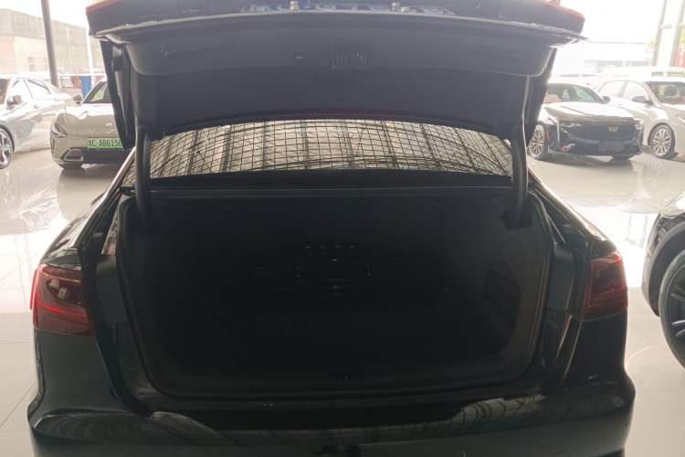 Used Audi A6L 2018 35 TFSI Collector's Edition Trunk