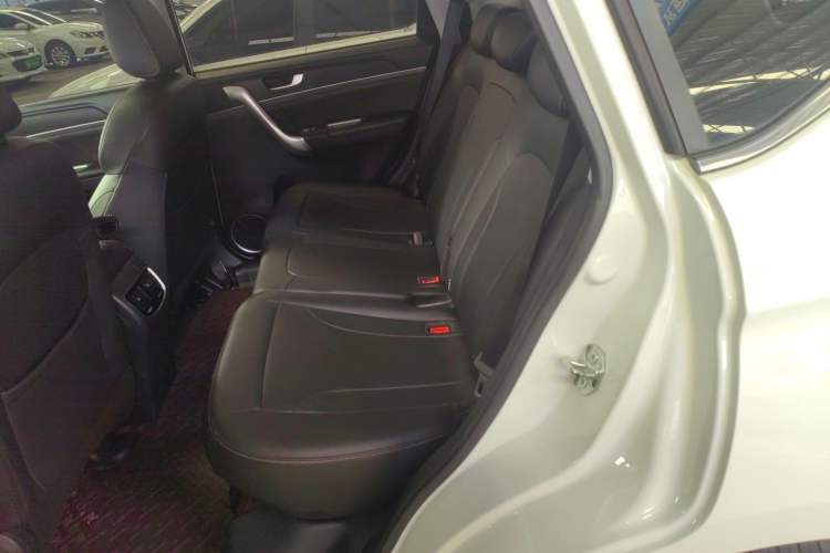 Used Haval M6 2019 1.5T DCT Two-Wheel Drive Elite Version China VI Standard