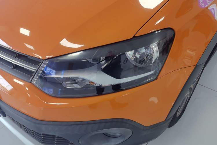 Used Volkswagen Polo 2012 1.6L Cross Polo Automatic Transmission