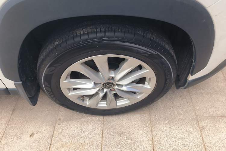 Used Toyota Corolla Cross 2022 2.0L Elite Edition Right Front Wheel Hub