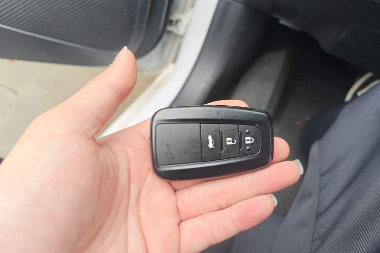 Used Toyota Corolla 2022 Dual-Motor 1.8L E-CVT Pioneer Edition
