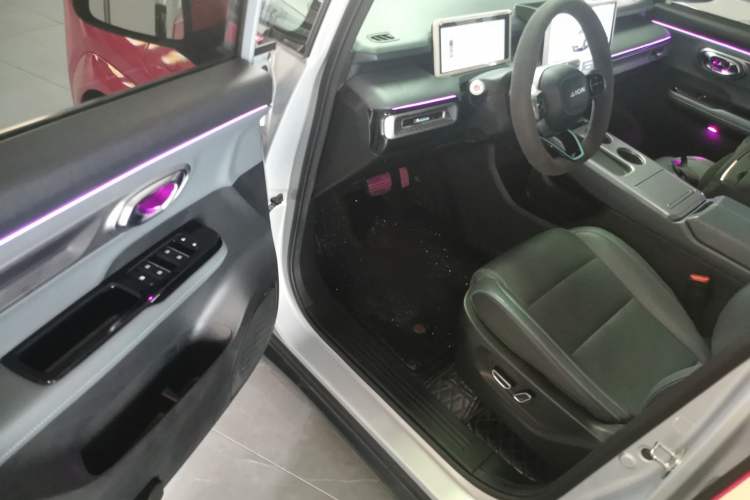 Used AION Y 2023 Younger Star Edition
