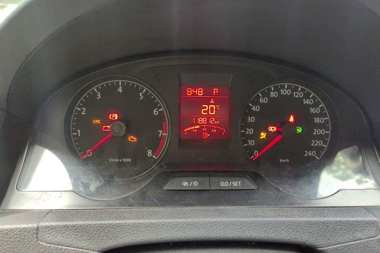 Used Volkswagen Santana 2015 1.6L Automatic Comfort Edition
