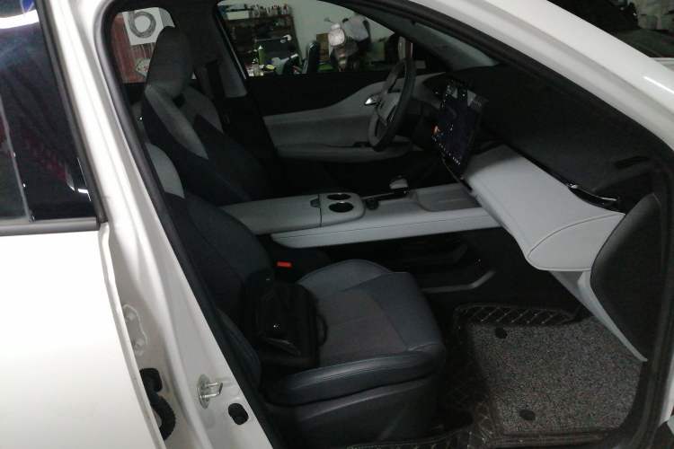 Used CHANGAN UNI-Z 2025 1.5T Luxury Version