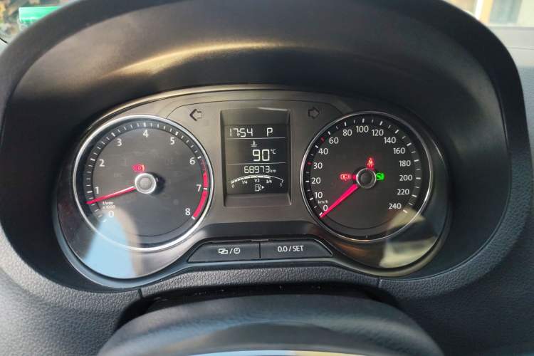 Used Volkswagen Polo 2016 1.6L Automatic Comfort Model
