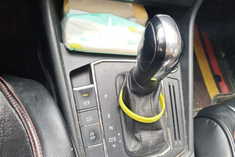 Used Volkswagen Lavida 2019 1.5L Automatic Comfort Edition China VI Standard Gear Lever