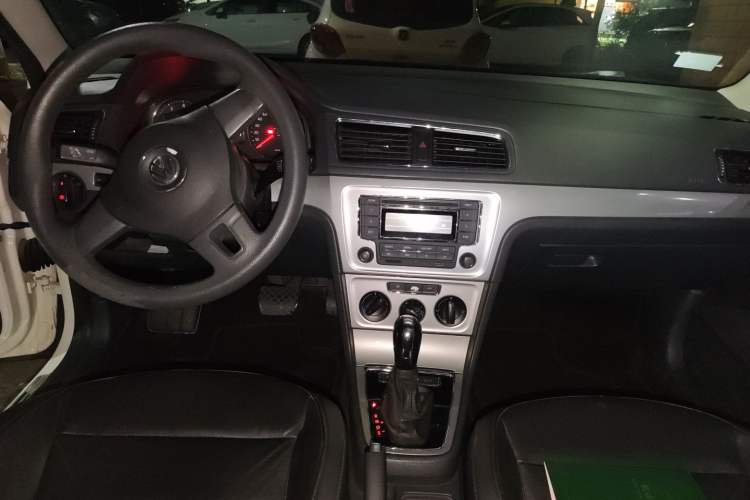 Used Volkswagen Gran Lavida 2013 1.4 TSI Automatic Comfort Model
