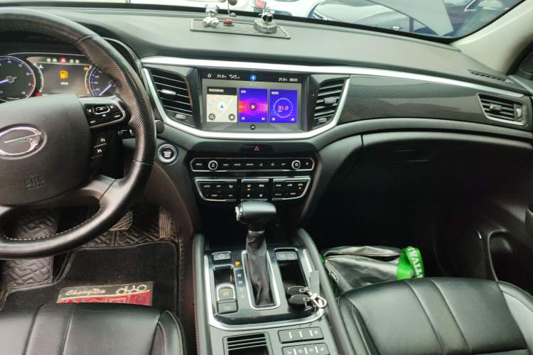 Used GAC Trumpchi GS7 2019 390T Two-Wheel Drive Luxury Smart Connectivity Version
