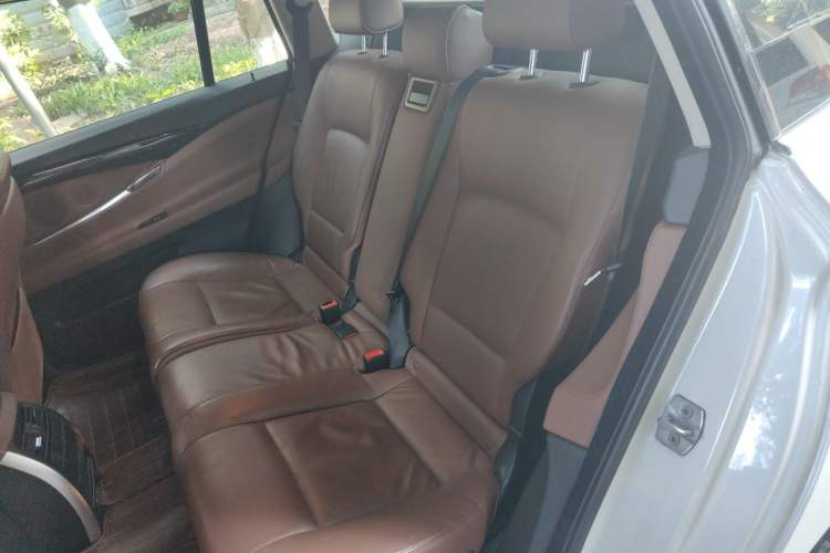 Used BMW 5 Series GT 2015 528i Leading Model Left Rear Seat