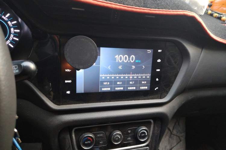 Used Chery Tiggo 3 2016 1.6L Manual ZhiShang Edition