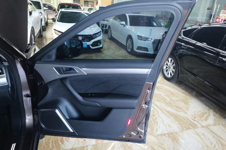 Used Haval H7 2017 Red-Label H7 2.0T Automatic Prestige Model