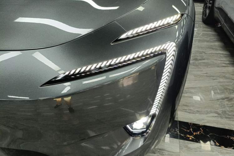 Used Avatr 11 2022 Long-Range Dual-Motor Luxury Edition 5 Seats