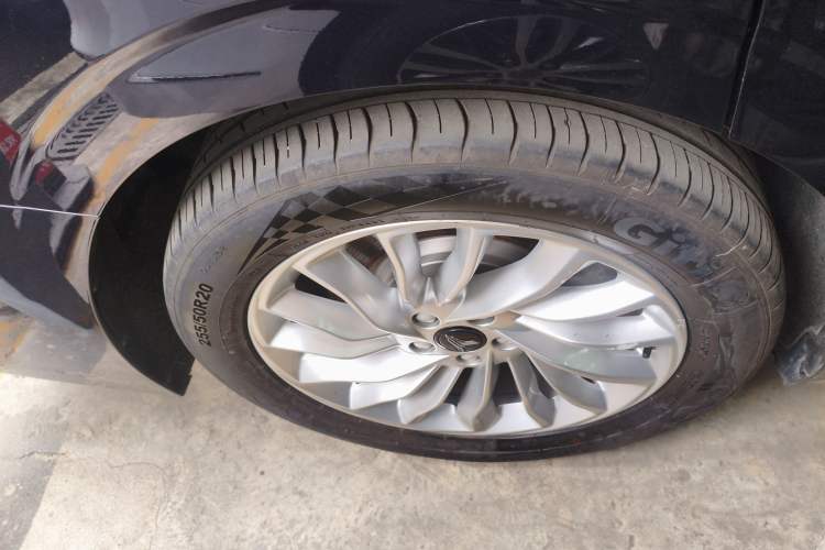 Used VOYAH Dream 2024 PHEV Extended-Range Premium Edition Right Rear Wheel Hub