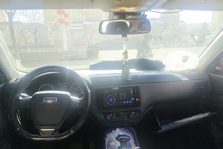 Used Qoros 5 2018 Revised Version 1.6T Automatic Leading Edition
