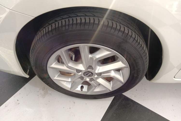 Used Nissan Tiida 2021 1.6L CVT Cool Edition
