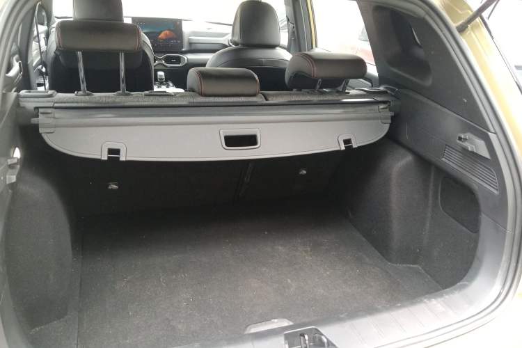 Used Geely Auto Cowboy 2025 1.5TD Fun-Offroad Version Trunk