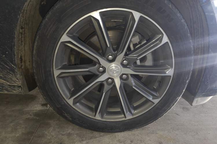 Used Buick LaCrosse 2019 28T Luxury Version
