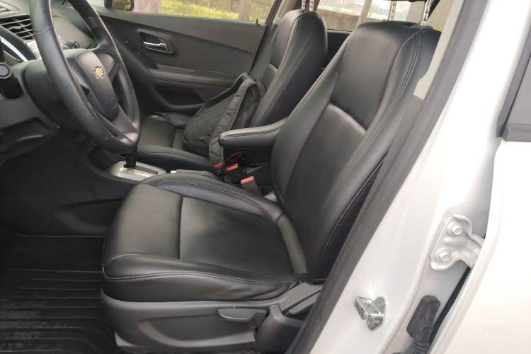 Used Chevrolet Trax 2016 1.4T Automatic Two-Wheel Drive Comfort Version with Sunroof