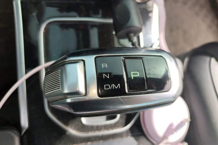 Used Haval H2 2018 Chuanxiang Edition Red Badge 1.5T Dual-Clutch Two-Wheel Drive Fashionable Model