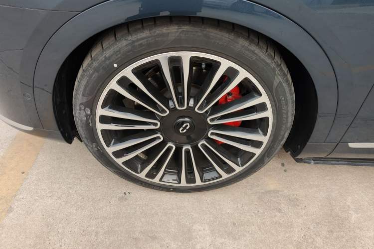 Used Hima AITO M9 2024 Range-Extended Ultra Version 42 kWh 6-Seater Model
