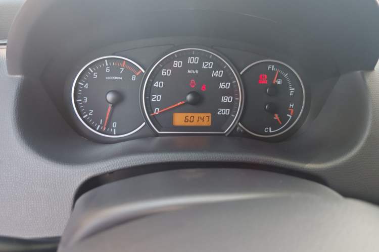 Used Suzuki Swift 2016 1.5L Manual Fashion Edition Cool Play Version
