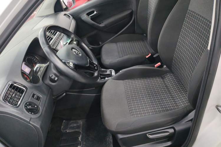 Used Volkswagen Polo 2016 1.6L Automatic Comfort Model Left Front Seat