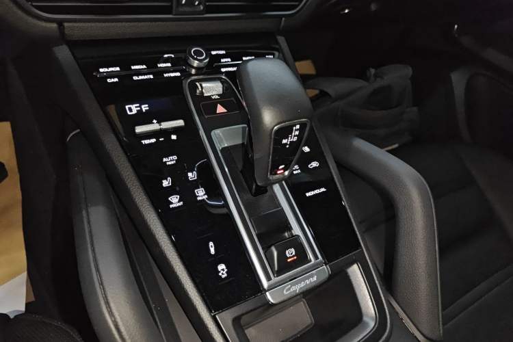 Used Porsche Cayenne E-Hybrid 2021 Cayenne E-Hybrid 2.0T
