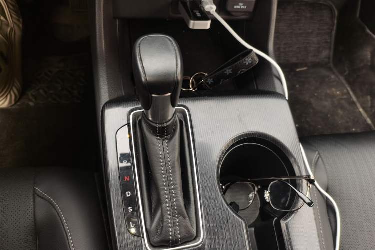 Used Honda Civic 2022 180TURBO CVT Shangqing Edition Gear Lever