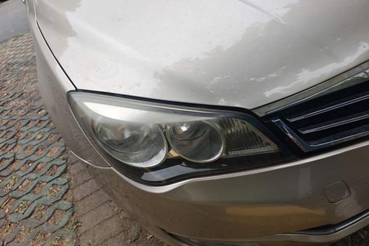 Used Roewe 350 2014 1.5L Manual Swift Edition Right Front Headlight