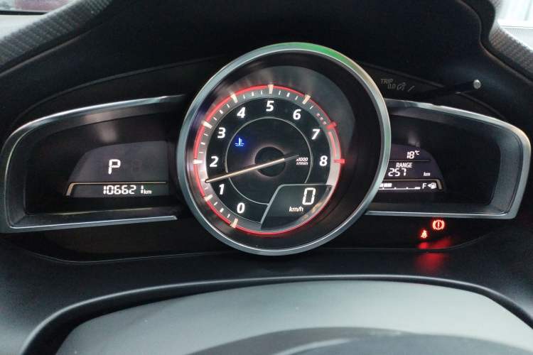 Used Mazda 3 Axela 2014 Sedan 2.0L Automatic Flagship Model Instrument Cluster