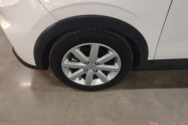 Used Leapmotor T03 2022 Agate Edition Left Front Wheel Hub