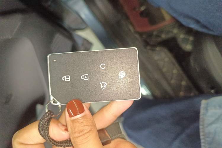 Used Oshan Z6 2022 Blue Whale 1.5T DCT Smart Navigation Model