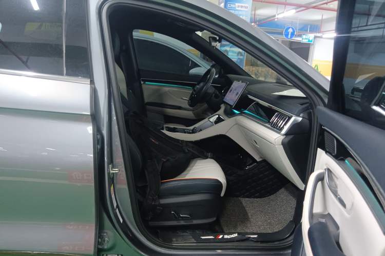Used BYD Song PLUS New Energy 2023 Champion Edition EV 520KM Prestige Model
