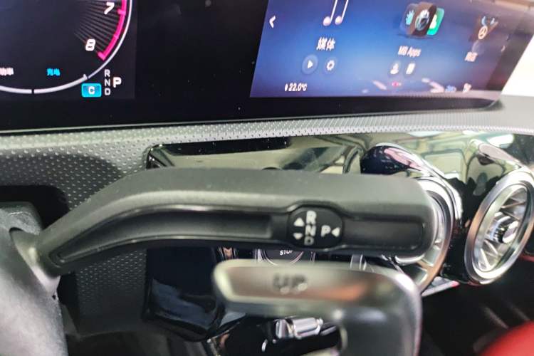 Used Mercedes-Benz A AMG 2025 AMG A 35 4MATIC Gear Lever