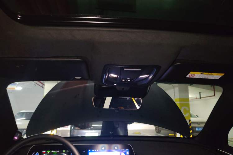 Used ORA Good Cat GT 2023 Mulan Edition 401 km Premium Version Headliner