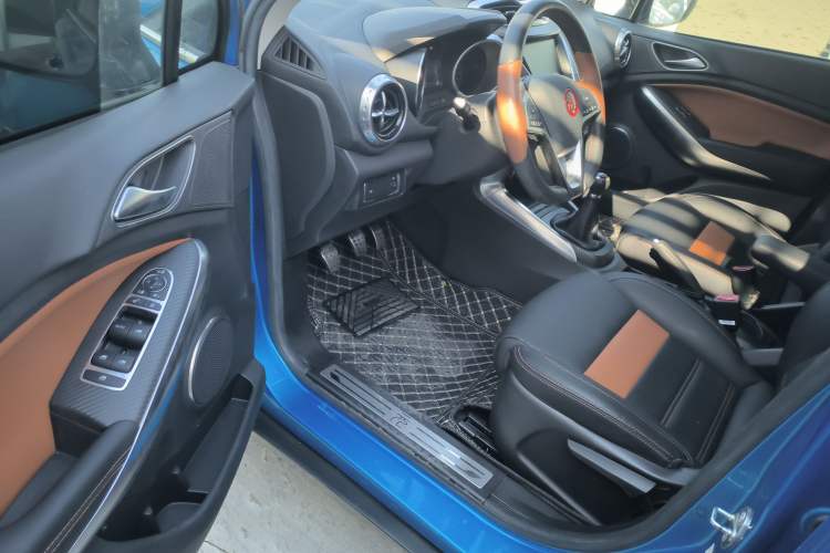 Used BYD Yuan 2016 1.5L Manual Luxury Model